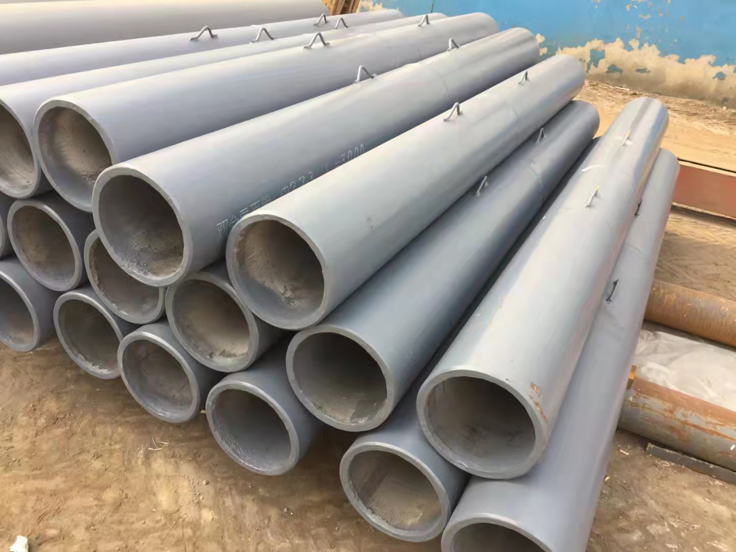 雷特 矿用双金属耐磨管道 碳化铬堆焊无缝钢管
